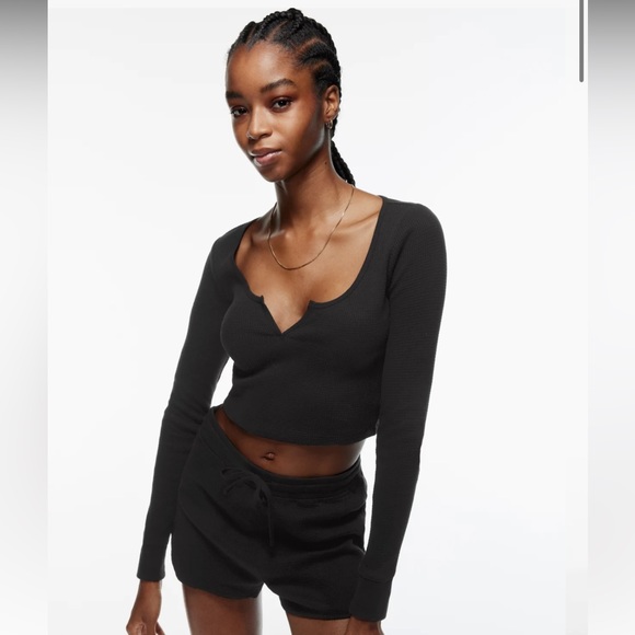 Aritzia, TNA mustard yellow, crop waffle scoop neck - Picture 5 of 5